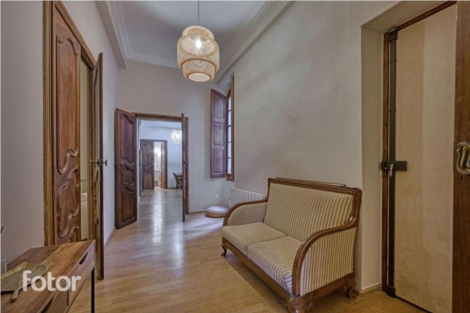 Superbe Appartement 95M2 Proche Arenes- Parking Offert Νιμ Εξωτερικό φωτογραφία
